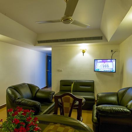 Golf View Hotels & Suites Nedumbassery Zewnętrze zdjęcie
